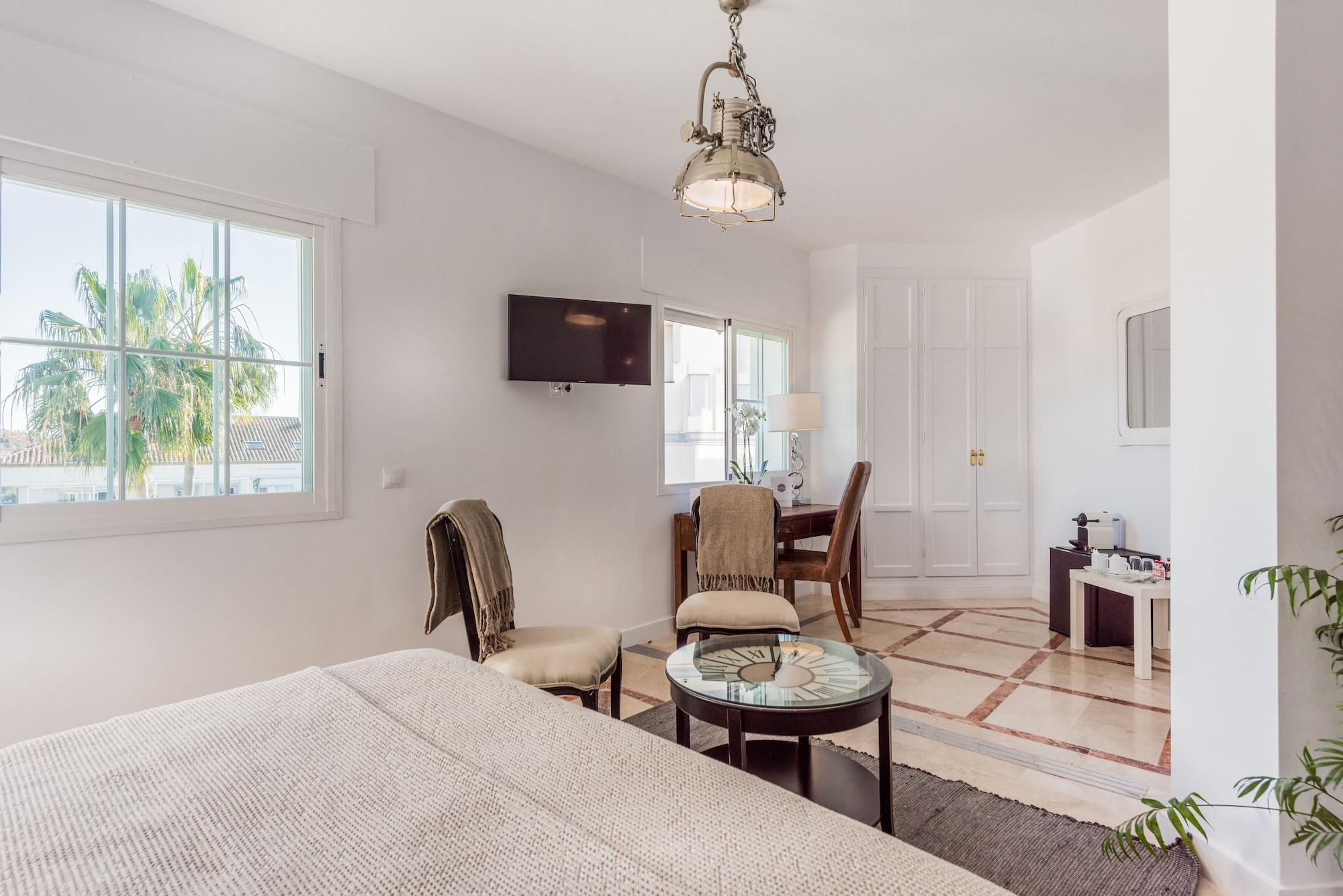 Molo 44 Suites Puerto Banus Marbella Dış mekan fotoğraf